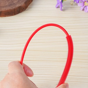 <span class=keywords><strong>Brosse</strong></span> en silicone multicolores à haute élasticité spécialement conçue pour nettoyer les parois intérieures de petits tuyaux et de pailles - Product Image 4