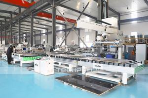 Routeur CNC automatique intelligent TechPro TPM1325E-2PL avec <span class=keywords><strong>table</strong></span> d'aspiration sous vide pour la fabrication <span class=keywords><strong>de</strong></span> meubles en panneaux <span class=keywords><strong>de</strong></span> bois - Product Image 3