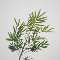 Végétation artificielle Araucaria, ameublement doux, arrangements floraux, accessoires pour murs végétaux, matériaux d'aménagement paysager, PVC artificiel