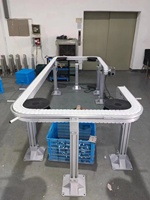 Machine automatique à haute productivité pour l'emballage et le capsulage de bouteilles médicales en plastique PET vides