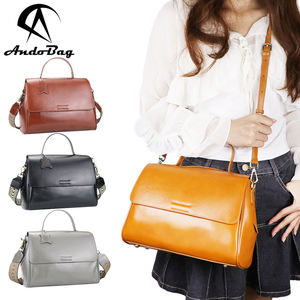 กระเป๋าถือสะพายข้างหนังแท้ ANdoBag สำหรับผู้หญิง แฟชั่นวินเทจ ความจุมาก พร้อมสายสะพายไหล่สองเส้น รุ่น 1881 - Product Image 1
