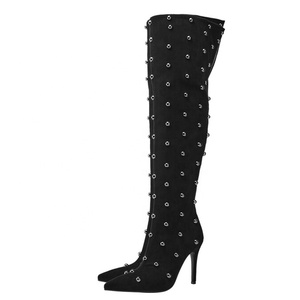 Bottes en daim à talons hauts pour femmes, grande taille 46, avec dessus large pour cuisses larges, bottes longues d'hiver avec rivets métalliques - Product Image 6