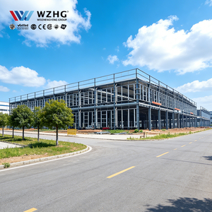 Torre de Estacionamiento de Acero con Iluminación Natural, Preparada para Tragaluces, Eficiencia Energética y Mayor Comodidad para los Usuarios - Product Image 1