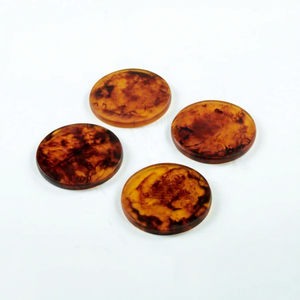 Posavasos de Resina Epoxi Botánica con Bordes Cristalinos, Bayas Rojas, Posavasos de Resina Hechos a Mano para Cocina, Café y Vino - Product Image 1
