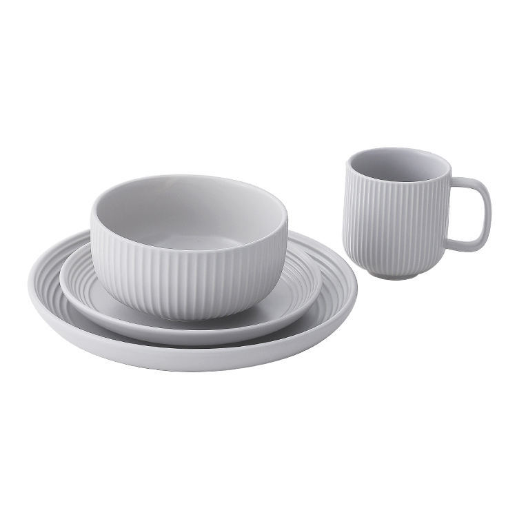 สีเทาอ่อน