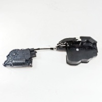 Pièces de carrosserie automobile en gros : Actionneur de serrure de porte arrière électrique à fermeture douce 51227185688 pour BMW Série 7 F01 F02