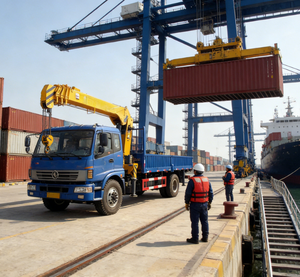 משאית מנוף AOMAN 4X2 עם תיבת הילוכים הידראולית, כושר הרמה 8000 ק\"ג, מנוע מותאם אישית, מיסב מנוע, תא גדול, טלסקופי - Product Image 5