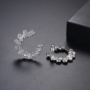 Серьги-гвоздики LUOTEEMI с крупными цветами из кубического циркония, свадебные украшения, бижутерия, модные крупные серьги-гвоздики, тренд 2026 - Product Image 6