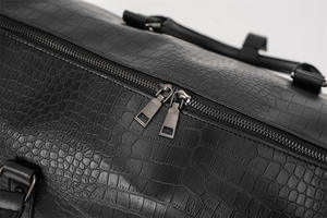 DAYGOS Logo personnalisé <span class=keywords><strong>noir</strong></span> Crocodile Pu <span class=keywords><strong>cuir</strong></span> voyage étanche affaires week-end <span class=keywords><strong>sac</strong></span> sacs sacs <span class=keywords><strong>de</strong></span> voyage hommes - Product Image 3