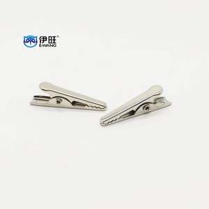 Pinza Metálica Pequeña Tipo Cocodrilo para Conexión de Batería - Product Image 5