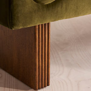 호텔 보석상 현대 가구 다크 브라운 나무 침대 끝 신발 의자 침실 거실 인테리어 벨벳 패브릭 덮개를 씌운 상점 벤치 - Product Image 4