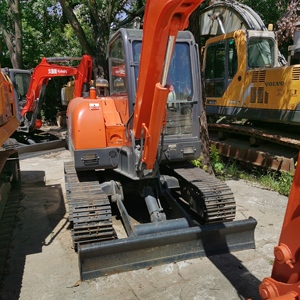 Excavadora Usada en Buenas Condiciones Doosan DH60-7 de 5.5 Toneladas, Mini Excavadora con Pocas Horas de Trabajo para Obras Municipales y Paisajismo - Product Image 2