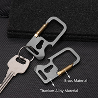 Mini porte-clés utilitaire en titane, qualité industrielle, durable, portable pour l'extérieur, porte-clés de voiture EDC, ouvre-bouteille personnalisable OEM