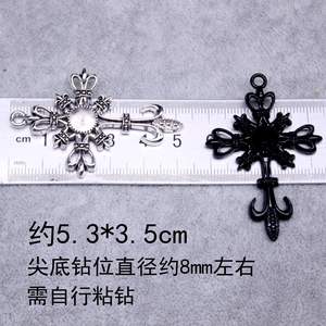 2025 HotsaleDIY Vintage joyería Cruz Mini espada colgante Material natación negro hueco Cruz colgante llama pendientes Accesorios - Product Image 4