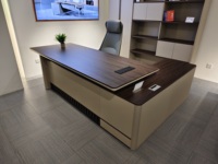 Offre Spéciale Table de bureau en bois en bois en forme de L de luxe moderne pour patron PDG directeur conférence exécutive ensemble de chaises de réunion à domicile