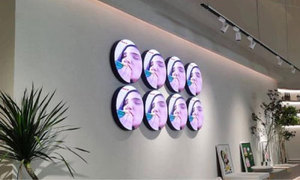 จอแสดงผล LED ทรงกลม P4สำหรับติดผนังกลางแจ้ง5000nits ความสว่างสูงโฆษณา LED ดิจิตอลสำหรับคาเฟ่โรงแรมอาหารจานด่วน - Product Image 5