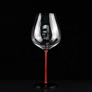 Calici <span class=keywords><strong>da</strong></span> <span class=keywords><strong>Vino</strong></span> in Cristallo Senza Piombo con Gambo <span class=keywords><strong>Rosso</strong></span> e Logo, Capacità 1L, Stile Lussuoso per Regali Aziendali - Product Image 3