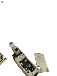 Controlador PLC, Sensor, Interruptor de Límite, Nuevo y Original HL-5072/2NC - Product Image 1