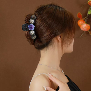 Nouvelle Pince à Cheveux Fleurie Élégante 2026 – Design Niche Luxe Léger et Simple – Pinces à Cheveux Tendance pour Femme – Vente en Gros d'Accessoires pour Cheveux - Product Image 2