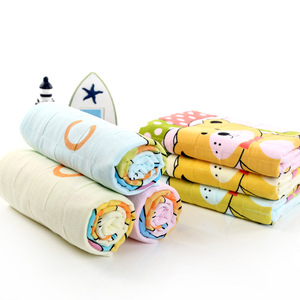 Serviettes imprimées en gaze de coton double couche 35x75 cm, style dessin animé, douces pour la peau, pour usage domestique - Product Image 1