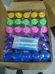 Jarra de Plástico de 16oz/32oz para Jugo de Frutas Tradicional Mexicano, Mini Vitroleros para Aguas Frescas con Pajita y Tapa - Product Image 4