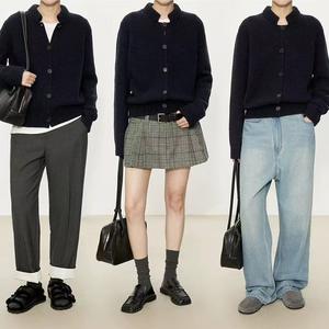 <span class=keywords><strong>Veste</strong></span> pull en <span class=keywords><strong>laine</strong></span> de style rétro pour femmes pour l'automne hiver petit bouton de revers Cardigan à aiguille épaisse avec motif imprimé solide - Product Image 3