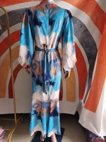 Nouvelle Abaya élégante mi-longue à manches longues, faite à la main, avec taille plissée amincissante et motif tie-dye aquarelle exotique, collection automne 2025 populaire
