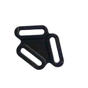 Correa de Pecho para Perros de Lujo, Ajustable, de Plástico POM, con Hebilla Triangular de 20MM/25MM en Forma de I, Ajuste de Tres Vías - Product Image 5
