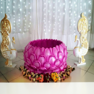 Moderno y Duradero Adorno de Fibra de Vidrio para Ceremonia de Pubertad, Decoración para la Función Voni del Sur de la India, Haldi FRP Australia - Product Image 1