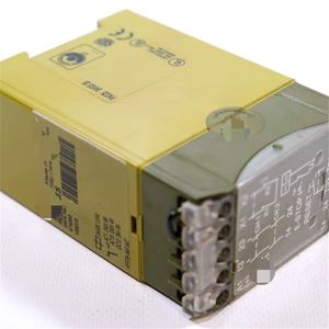 Nuevo en Existencia, Controlador Lógico Programable (PLC) Dedicado para Automatización Industrial PNOZ5 24VGS 2S 474590 - Product Image 1
