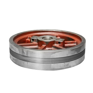 Le volant d'inertie stocke l'énergie cinétique pour que le concasseur traite la roche dure sans surcharge du moteur. - Product Image 6