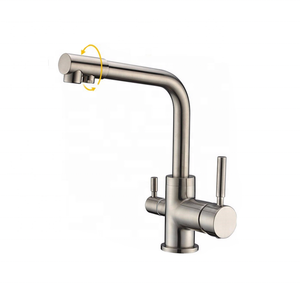 Rubinetto da Cucina Deluxe a 3 Vie con Filtro dell'Acqua, Miscelatore in Nichel Spazzolato Senza Piombo - Product Image 1