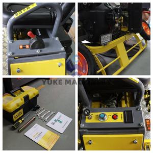 آلة تسوية الخرسانة التي تعمل بالبنزين 80/100/120 سم، آلة تسوية الأرض التي يتم ركوبها للبناء - Product Image 2