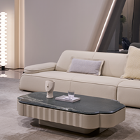 Canapé modulaire droit de salon de taille moyenne au design moderne en cuir épais beige