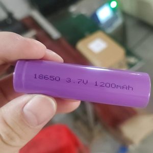 3.7V 3500mAh 3200mAh pin <span class=keywords><strong>lithium</strong></span> có thể sạc lại AA Kích thước hình trụ tế bào <span class=keywords><strong>Lithium</strong></span> 2000mAh LiFePO4 Li ion ifr18650 Pin - Product Image 4