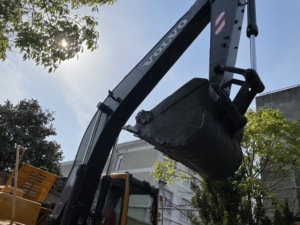 Excavadora Volvo EC210BLC usada de alta eficiencia Horas DE TRABAJO bajas en stock para la venta en Shanghai - Product Image 4
