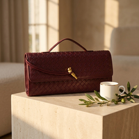 Tas Selempang Wanita Model Anyaman Panjang Bergaya, Tas Tangan Clutch Bermerek Desainer dengan Penutup Kunci