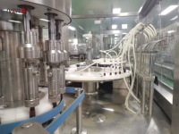 Sirop contre la toux mécanique verser l'équipement fabricant de sirop Slush Machine usine de machines de l'industrie de la santé