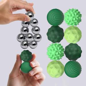 Lot de 8 balles sensorielles magnétiques vertes, jouets anti-stress fantaisie avec revêtement en silicone et caoutchouc, pour le soulagement du stress lors de mariages et du Nouvel An - Product Image 3