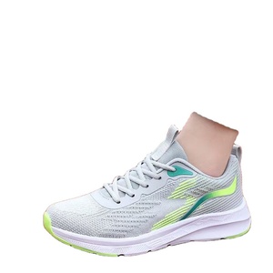 Chaussures de sport de luxe à semelle épaisse avec doublure en cuir véritable pour le dropshipping 2026 - Product Image 1