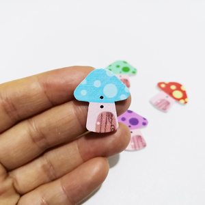 Bán buôn phim hoạt hình dễ thương 2 lỗ nấm ốc thiết kế nút gỗ để trang trí - Product Image 4