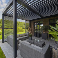 Pergola motorisée de luxe pour l'extérieur avec lumières LED, idéale pour les fêtes barbecue, en aluminium moderne, imperméable et durable