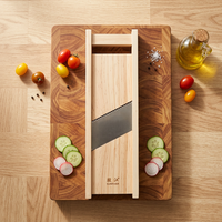 Mandoline à légumes et hachoir 5 mm pour coupes en bâtonnets, invention brevetée, protège-main, bois massif, lame manuelle en acier inoxydable