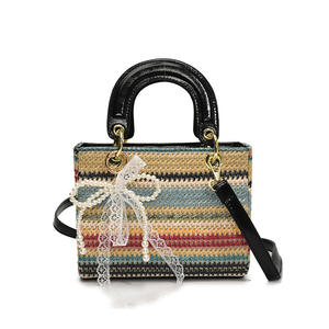 Bolsos Tote Pequeños de Diseño para Mujer, con Asa Única, Cierre de Cremallera y Correa de Hombro Cuadrada de Paja - Product Image 5