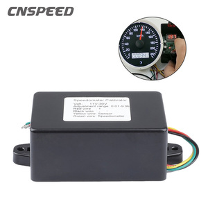 Calibrateur de compteur de vitesse CNSPEED, affichage numérique 11V-30V pour la mise à niveau et la rénovation des voitures - Product Image 1