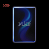 Lesbare und Beschreibbare Leuchtende NFC-Smartcard mit Anpassbarer LED-Position und -Farbe, Modernes Design für Markenmarketing im Großhandel