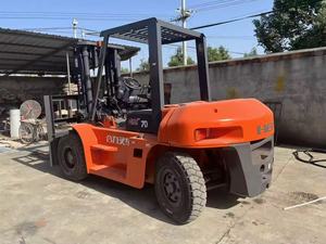 รถยกดีเซลมือสองสำหรับงานก่อสร้างหนัก ยี่ห้อเฮลิ TCM มิตซูบิชิ ขนาด 3 5 7 10 ตัน เครื่องยนต์ดีเซล นำเข้าจากญี่ปุ่น - Product Image 6