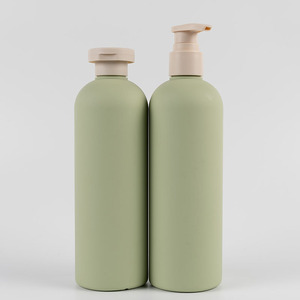 Bouteilles souples en plastique HDPE à toucher doux 250ml 300ml pour cosmétiques, shampoings et après-shampoings verts, flacons vides avec bouchon pompe - Product Image 4