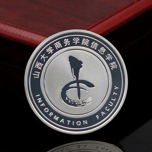 Badge métallique personnalisé par le fabricant, emblème émaillé pour anniversaire scolaire, épingle de revers en alliage de zinc pour événement, sur commande - Product Image 4