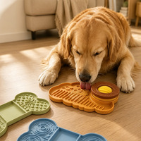 Bol d'alimentation lente en silicone pour animaux de compagnie, anti-renversement, enrichissant, puzzle à lécher, anti-ennui, anti-étouffement, motif nuage/os de dessin animé, prêt à être expédié
